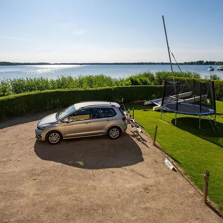 Haus Am Seeufer Backbord * Waren (Mueritz)